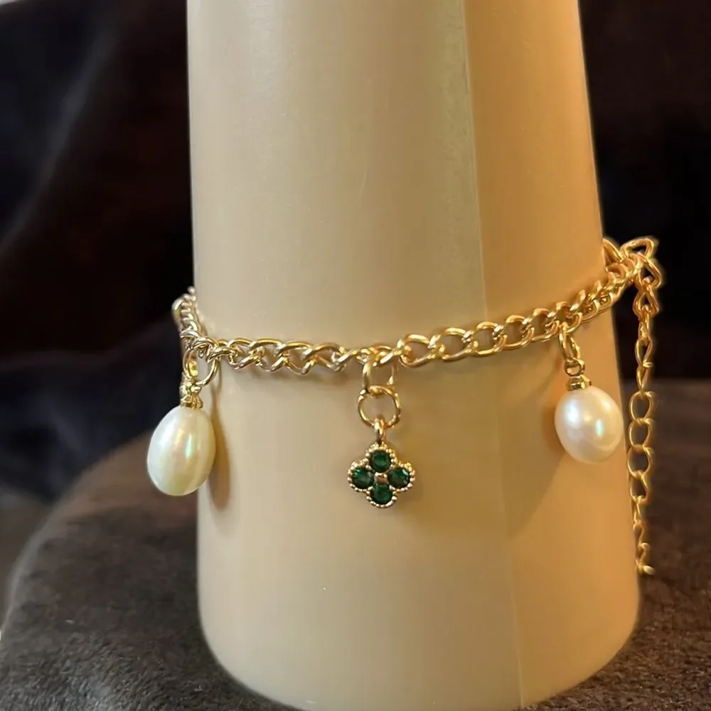 White Freshwater Pearl & Green Austrian Crystal Clover Bracelet nwt